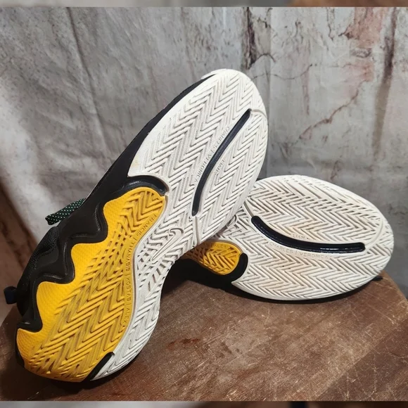 Nike Giannis Immortality 2 Low Kaleidoscope Youth Size 6- DQ1943-002 - Picture 9 of 10